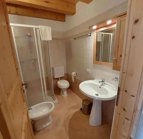 スタンダード４人部屋, Rifugio Fornas