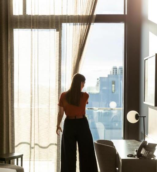 带大床的豪华间, The Mayfair