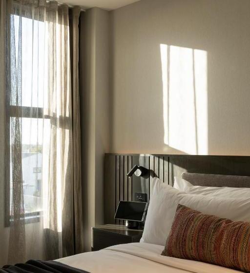 带大床的套房, The Mayfair