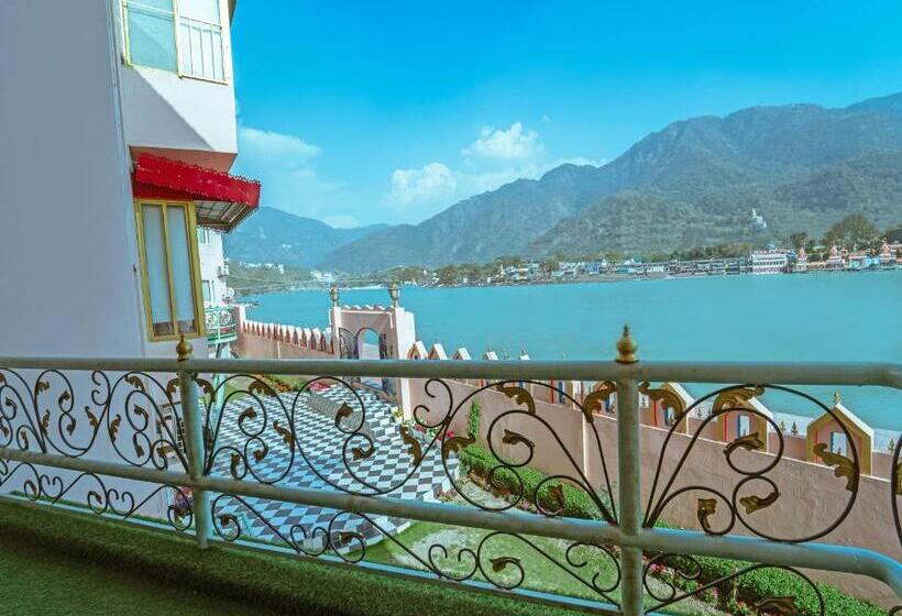 סוויטה, The Neeraj Ganga Heritage Palace