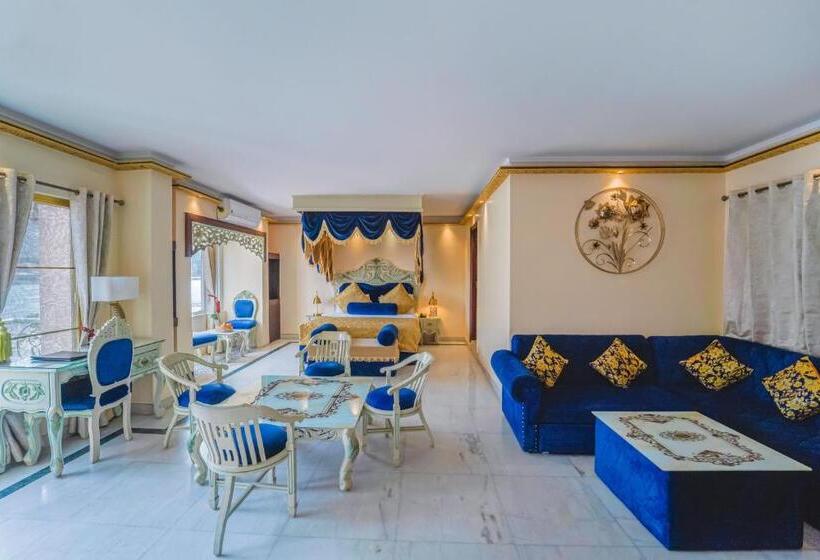 סוויטה, The Neeraj Ganga Heritage Palace