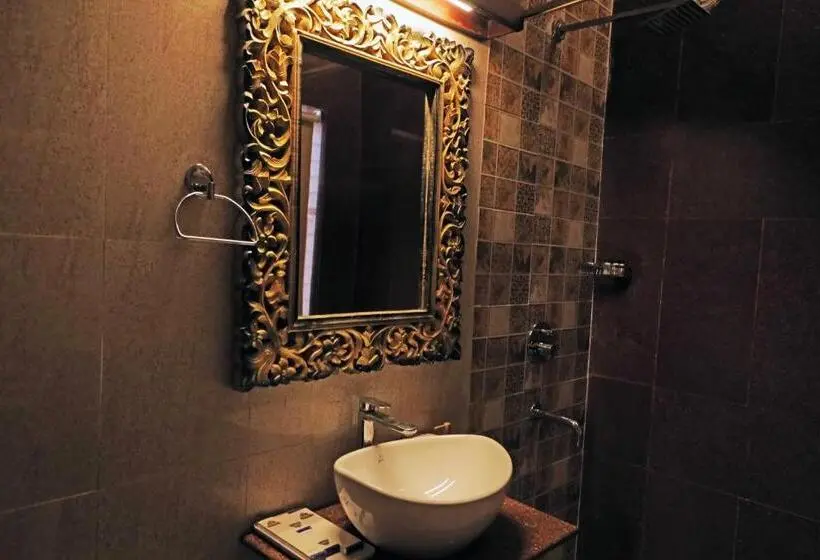 ガーデンビューファミリールーム, The Neeraj Ganga Heritage Palace