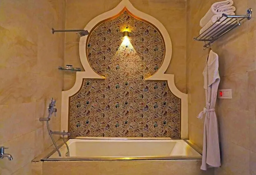 ガーデンビューファミリールーム, The Neeraj Ganga Heritage Palace