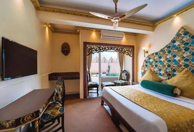デラックスルーム, The Neeraj Ganga Heritage Palace