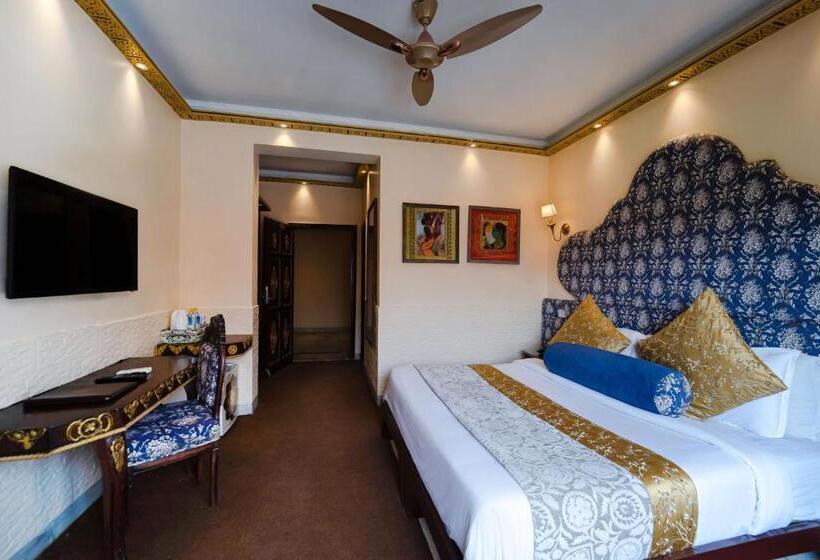 חדר דלוקס, The Neeraj Ganga Heritage Palace