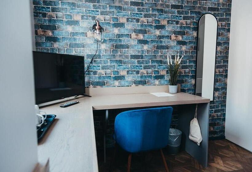 Номер Стандарт, Quarter By The Warren Collection