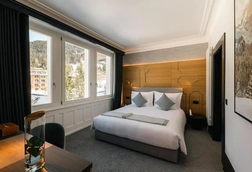 ジュニアスイート, Villars Palace