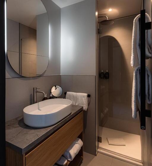 Полулюкс, Villars Palace