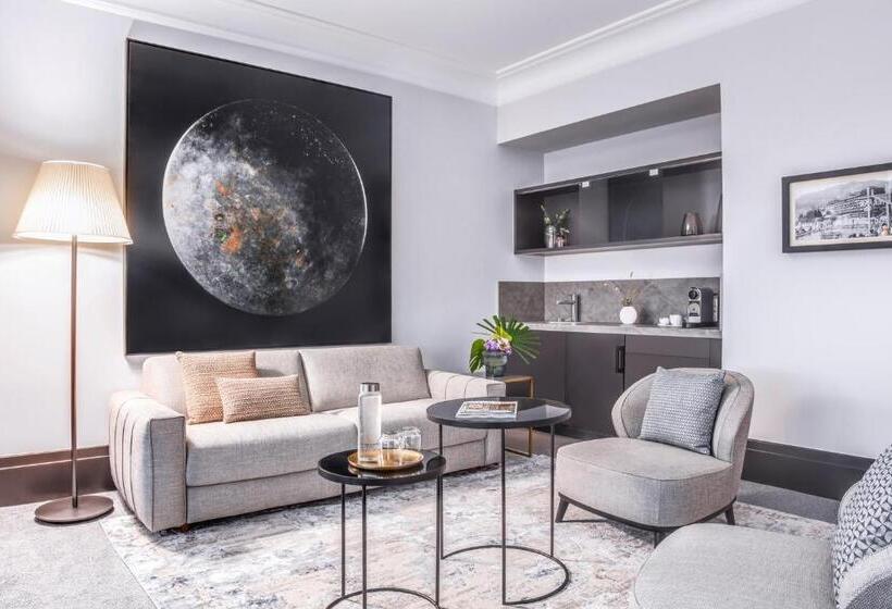 Люкс с Балконом, Villars Palace