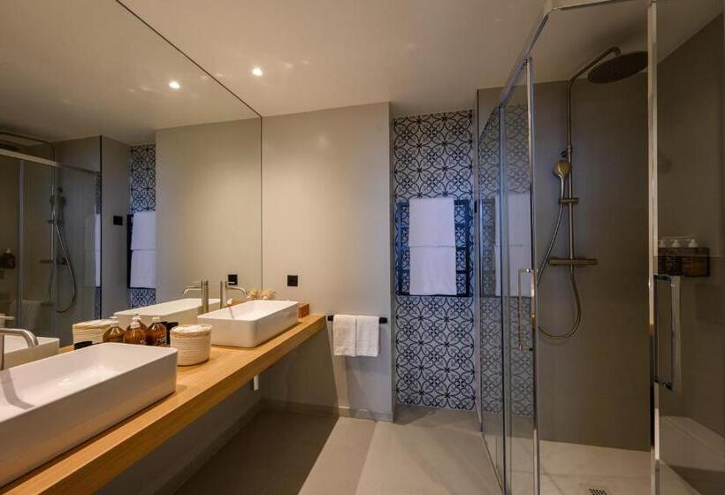 Люкс, Villars Palace