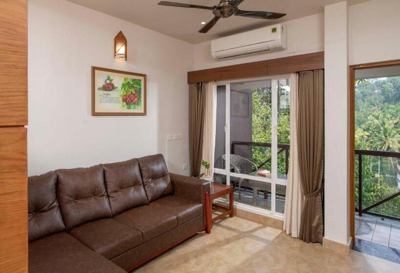 小室, Jeevess Wellness Resort