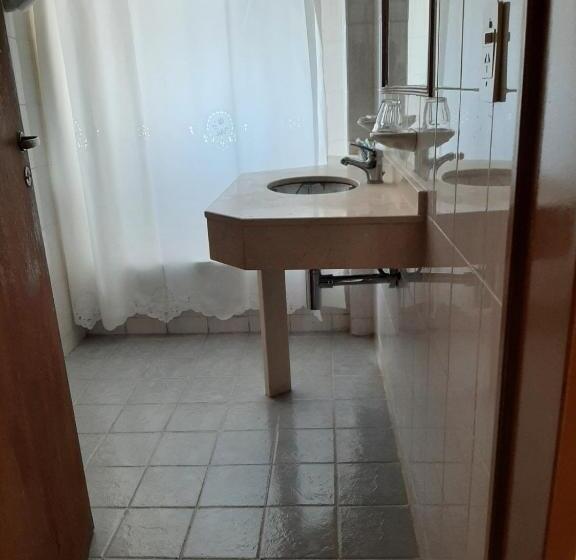 Quarto Triplo Estandar, Lowcost Madryn