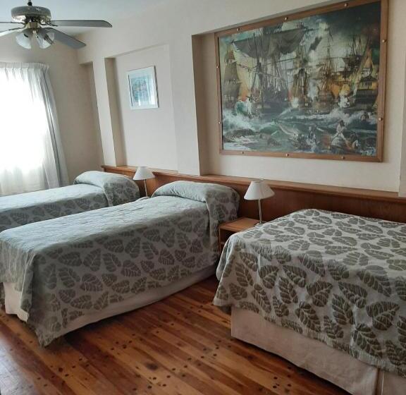 اتاق استاندارد سه نفره, Lowcost Madryn