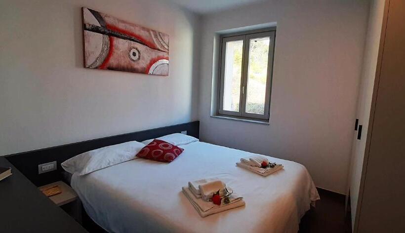 1 Bedroom Apartment Lake View, Residence Il Bosso