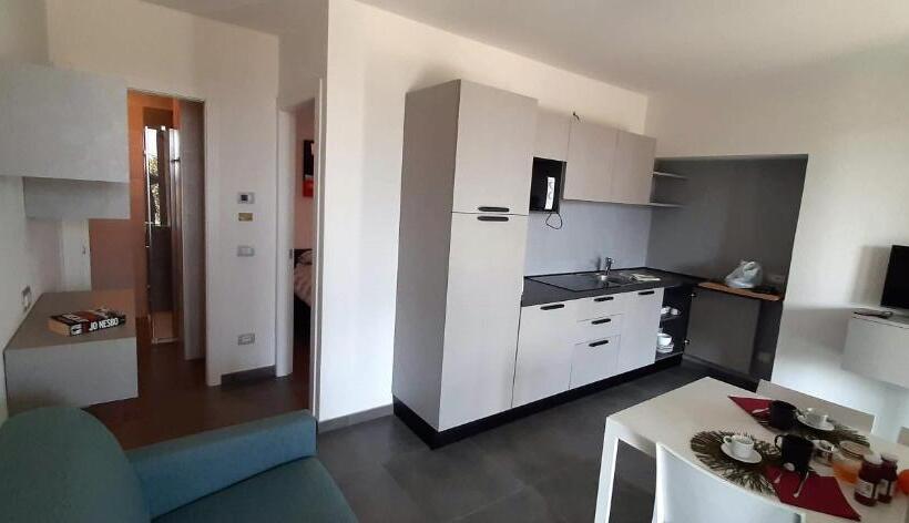 1 Bedroom Apartment Lake View, Residence Il Bosso
