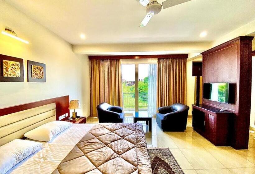 غرفة ديلوكس سرير كينج, Kamats Hilltop Leisure