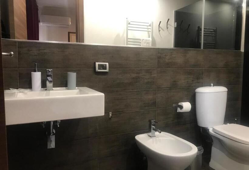 اتاق لوکس با چشم‌انداز دریا, Calipso Bed&breakfast