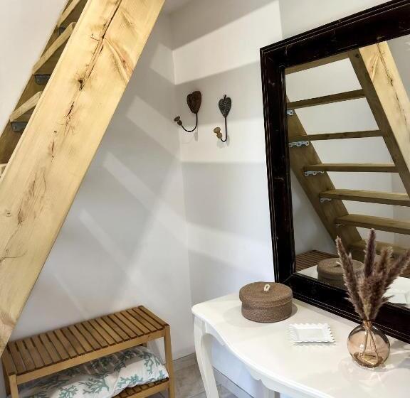 メゾネットスイート, La Villa Saint Val