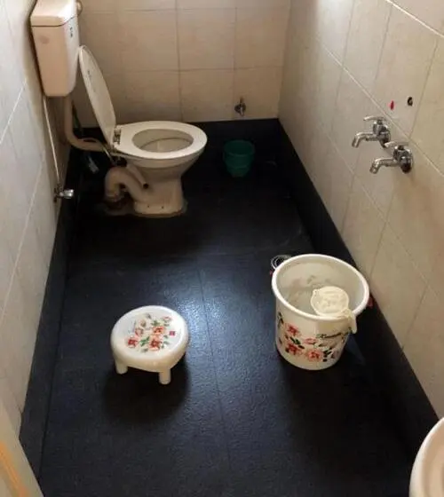 سوییت خانوادگی, Mtdc Approved Mohiniraj Guest House