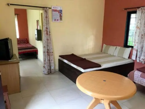 اتاق لوکس خانوادگی, Mtdc Approved Mohiniraj Guest House