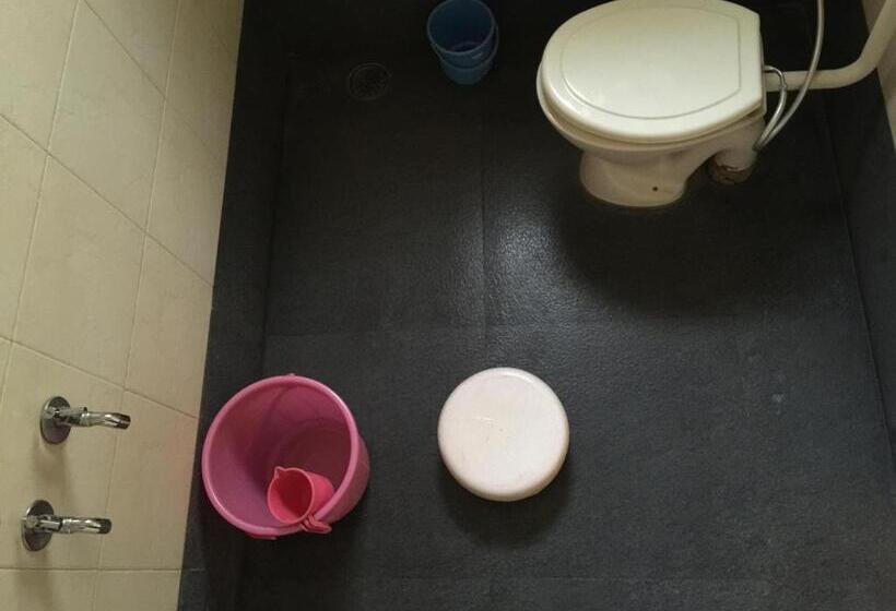 اتاق لوکس خانوادگی, Mtdc Approved Mohiniraj Guest House