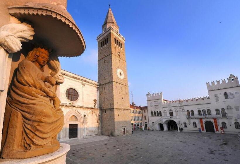 اتاق استاندارد یک نفره, Hostel Martin