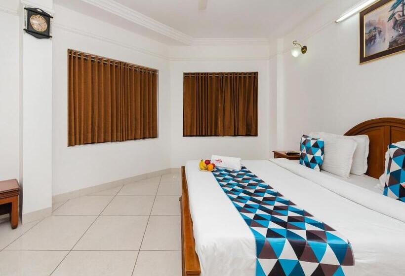 デラックススイート, Galaxy Opp Surat Railway Station