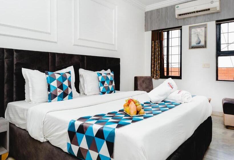 スーペリアールーム, Galaxy Opp Surat Railway Station