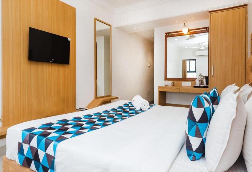 スーペリアールーム, Galaxy Opp Surat Railway Station