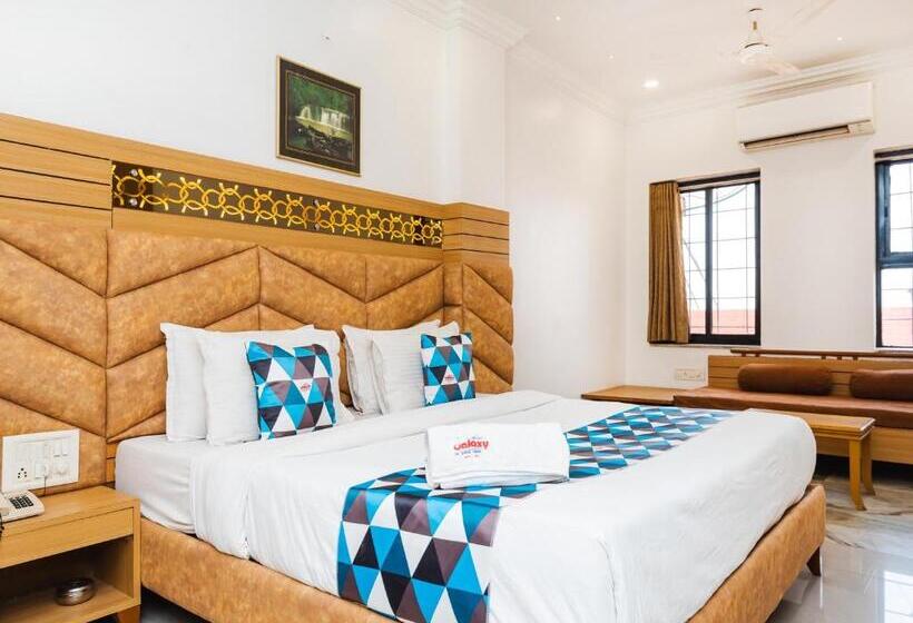 スーペリアールーム, Galaxy Opp Surat Railway Station