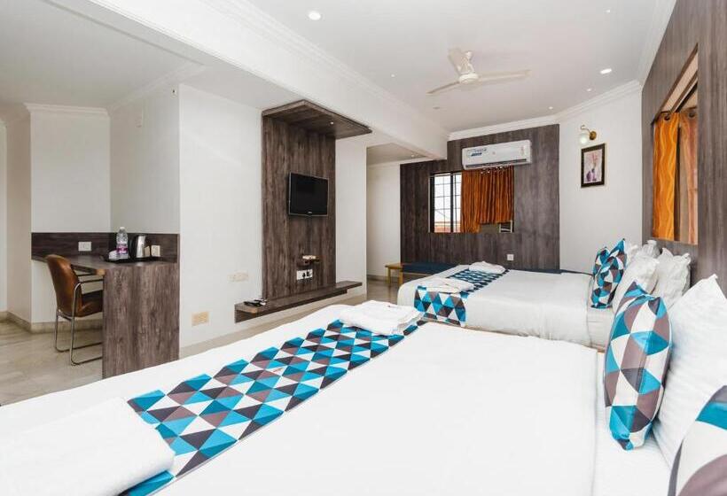 スイート(家族用), Galaxy Opp Surat Railway Station