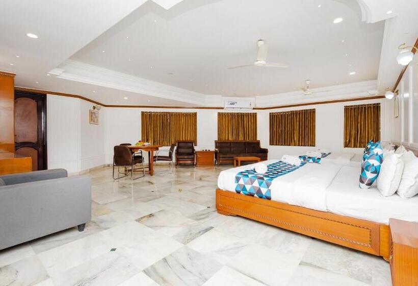 スイート(家族用), Galaxy Opp Surat Railway Station