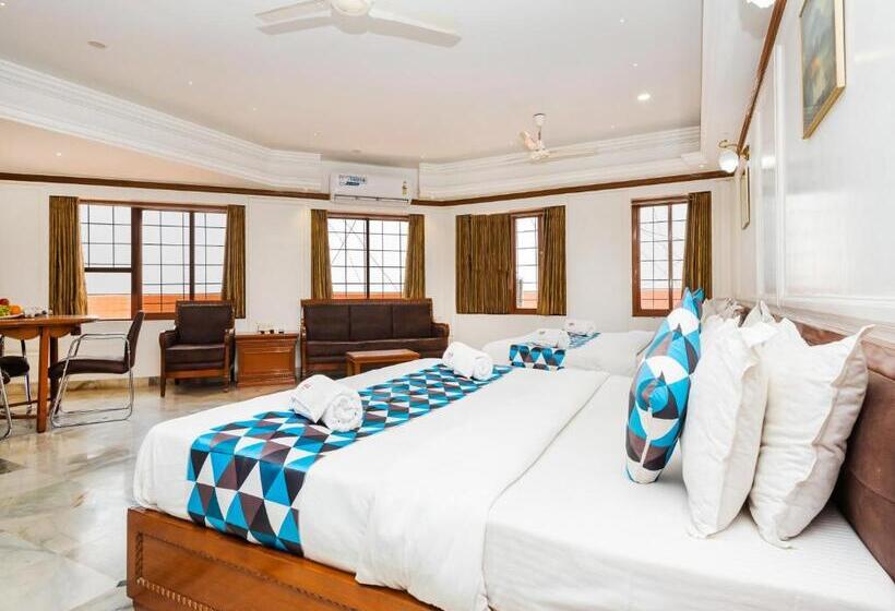 スイート(家族用), Galaxy Opp Surat Railway Station