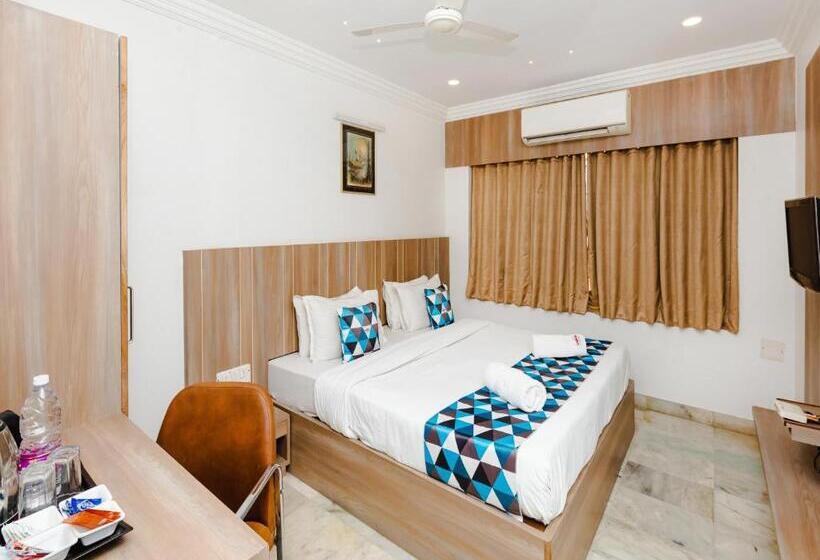 デラックスルーム, Galaxy Opp Surat Railway Station