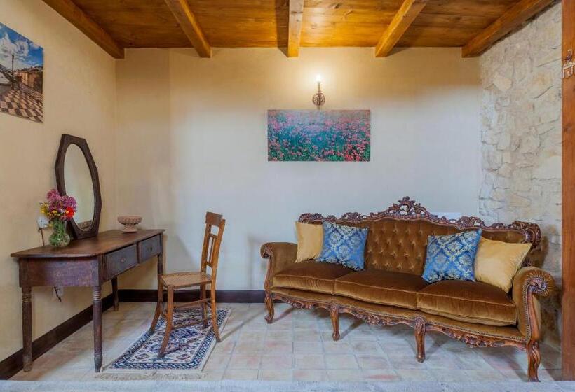 סוויטת סופריור, Masseria Fortificata Lo Zafferaneto