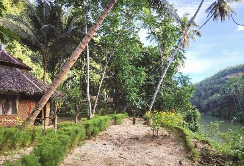 اتاق خانوادگی, Nuts Huts