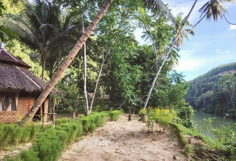 Habitación Familiar, Nuts Huts