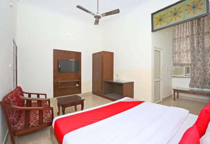 스탠다드 룸, Oyo 12766 Nimantran Resort