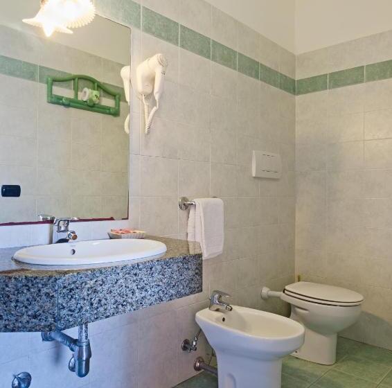اتاق استاندارد سه نفره, Agriturismo Al Parco Lecce