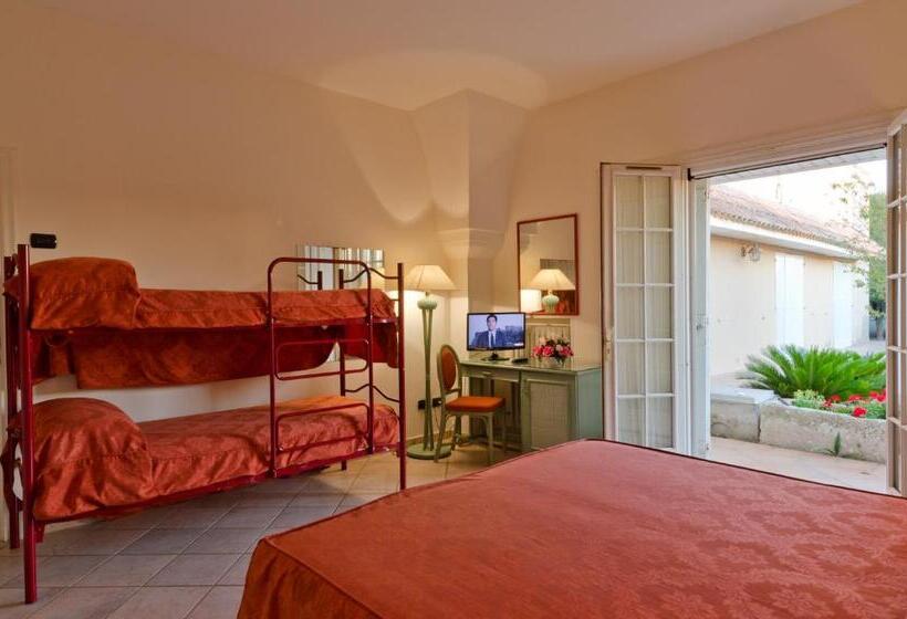 اتاق استاندارد چهار تخته, Agriturismo Al Parco Lecce