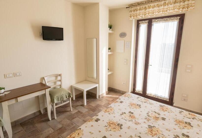 חדר סטנדרט, Rosa Di Assisi