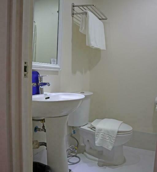 디럭스 룸, Fersal Hotel Malakas, Quezon City