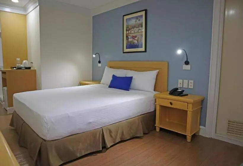 سوییت اجرایی, Fersal Hotel Malakas, Quezon City