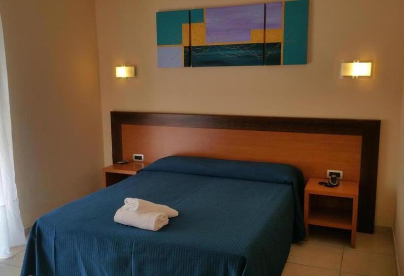 스탠다드 룸, Club Koiné