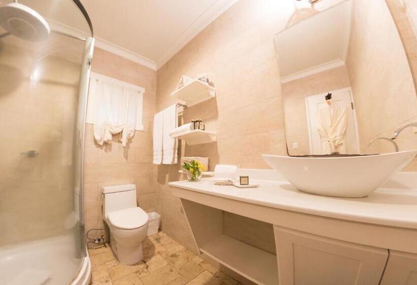 스탠다드 룸 킹사이즈 침대, Finca Lerida Coffee Plantation And Boutique