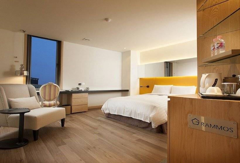 Quarto superior, Grammos