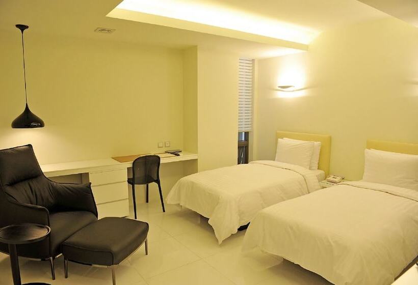 Quarto superior, Grammos