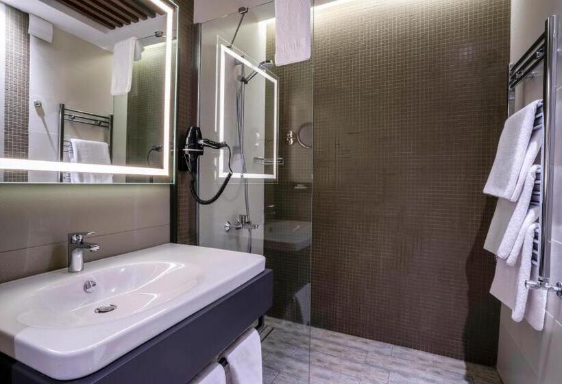 سوییت لوکس, Kaleli