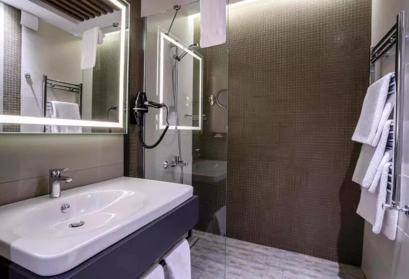 سوییت لوکس, Kaleli