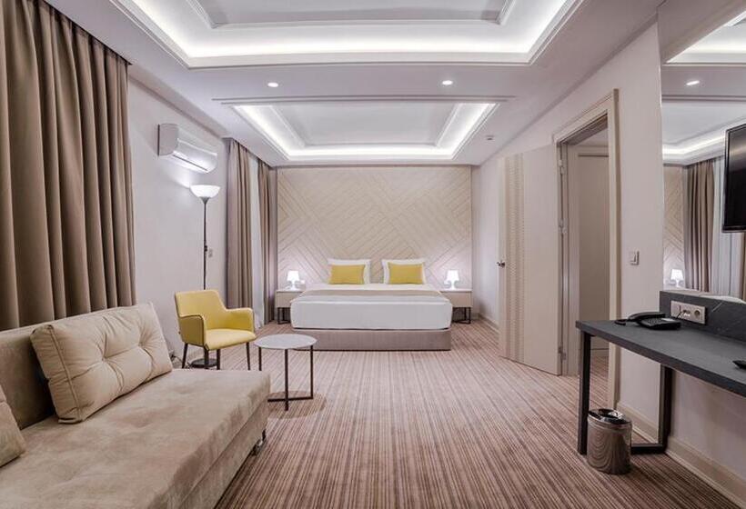 سوییت لوکس, Kaleli